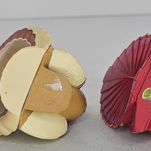 Vintage Hallmark Plastic Turkey Pilgrim Figurines Thanksgiving Decor Miniatures - Picture 8 of 9